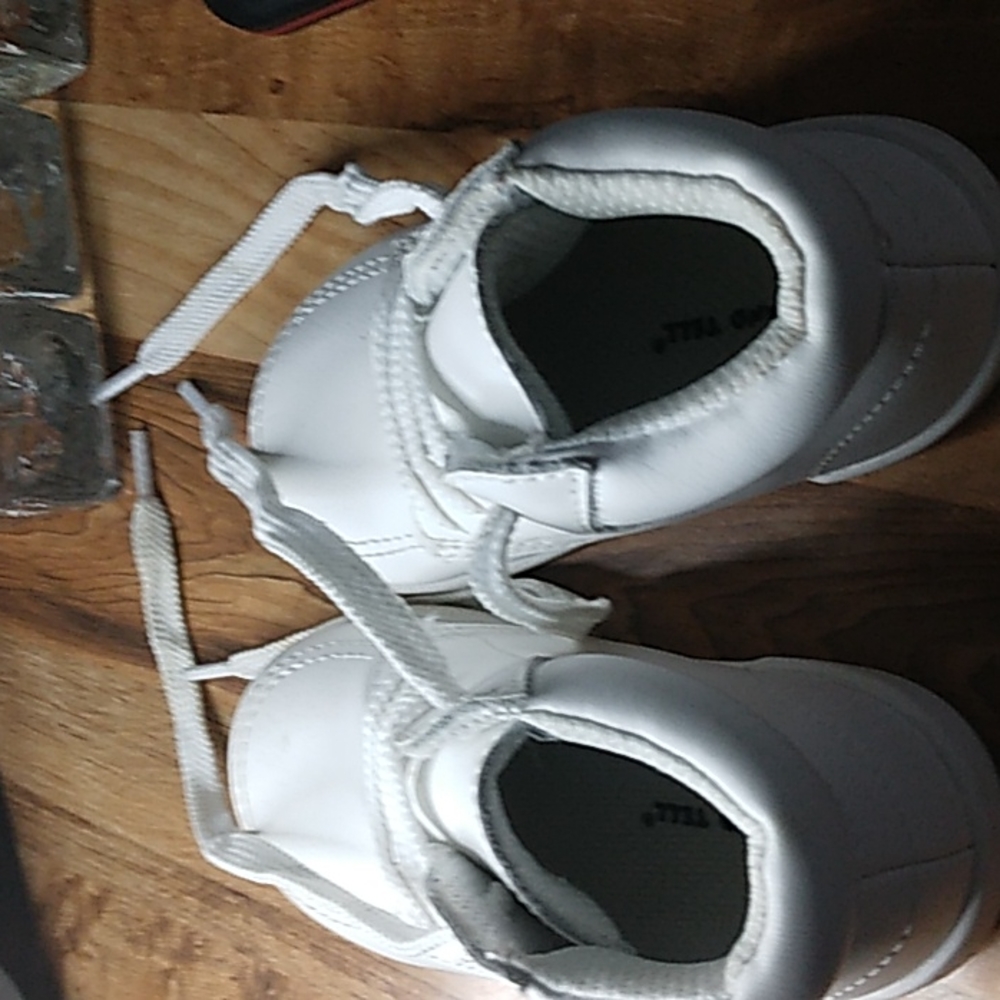 Baby size 5w walking shoes for boy or girl